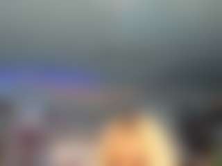 adrianna777's Live Sex Cam Show