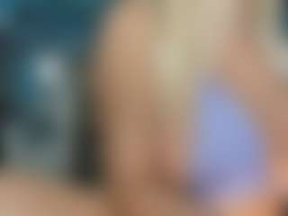 adrianna777's Live Sex Cam Show