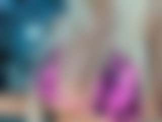 adrianna777's Live Sex Cam Show