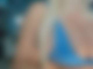 adrianna777's Live Sex Cam Show