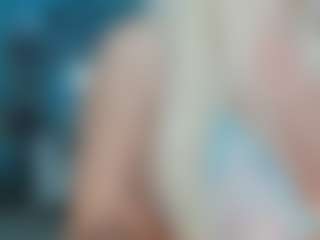 adrianna777's Live Sex Cam Show