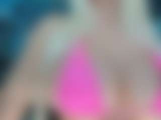 adrianna777's Live Sex Cam Show