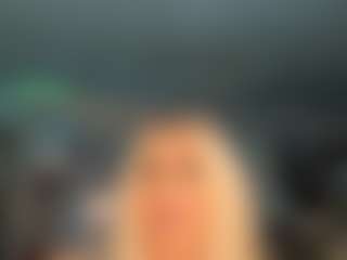 adrianna777's Live Sex Cam Show