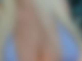adrianna777's Live Sex Cam Show