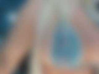 adrianna777's Live Sex Cam Show
