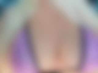 adrianna777's Live Sex Cam Show