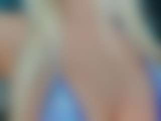 adrianna777's Live Sex Cam Show