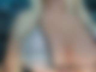 adrianna777's Live Sex Cam Show