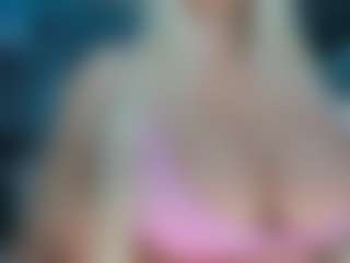adrianna777's Live Sex Cam Show