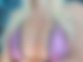 adrianna777's Live Sex Cam Show