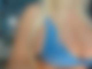 adrianna777's Live Sex Cam Show