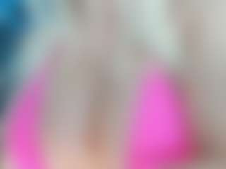 adrianna777's Live Sex Cam Show