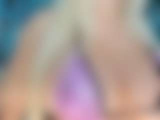 adrianna777's Live Sex Cam Show