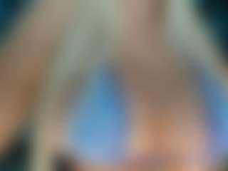 adrianna777's Live Sex Cam Show