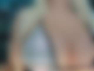 adrianna777's Live Sex Cam Show
