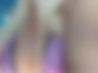 adrianna777's Live Sex Cam Show