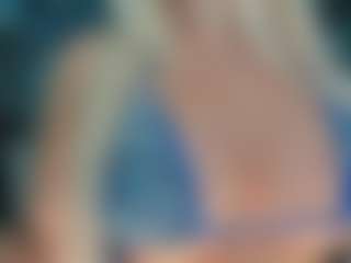 adrianna777's Live Sex Cam Show