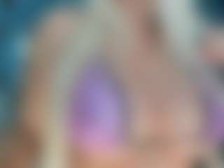 adrianna777's Live Sex Cam Show