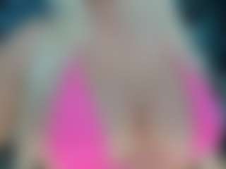 adrianna777's Live Sex Cam Show