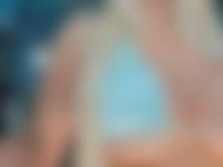 adrianna777's Live Sex Cam Show