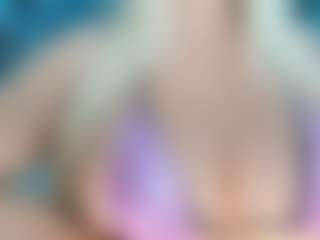adrianna777's Live Sex Cam Show
