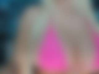 adrianna777's Live Sex Cam Show