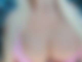 adrianna777's Live Sex Cam Show