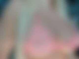 adrianna777's Live Sex Cam Show