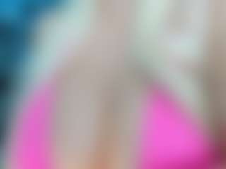 adrianna777's Live Sex Cam Show