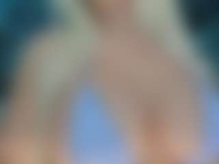 adrianna777's Live Sex Cam Show