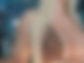 adrianna777's Live Sex Cam Show