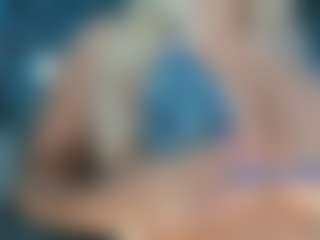 adrianna777's Live Sex Cam Show