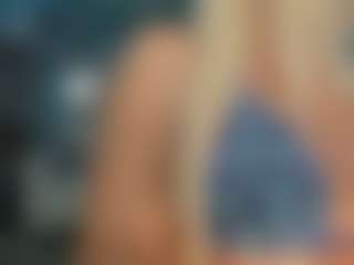 adrianna777's Live Sex Cam Show
