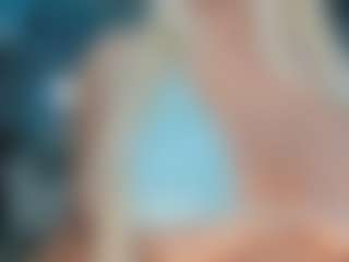adrianna777's Live Sex Cam Show
