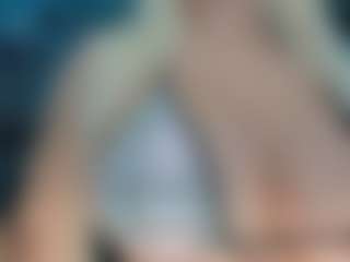adrianna777's Live Sex Cam Show