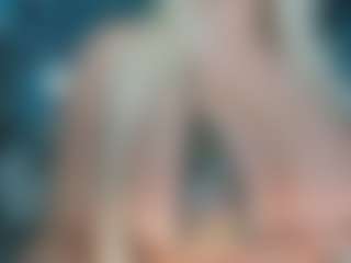 adrianna777's Live Sex Cam Show