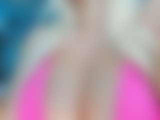 adrianna777's Live Sex Cam Show