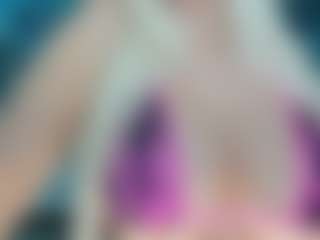 adrianna777's Live Sex Cam Show