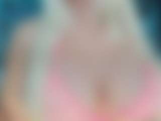 adrianna777's Live Sex Cam Show