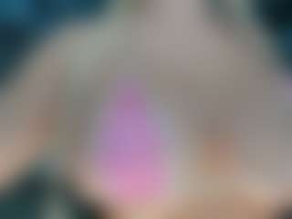 adrianna777's Live Sex Cam Show