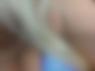 adrianna777's Live Sex Cam Show