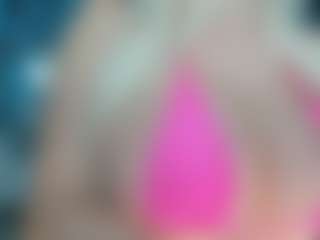 adrianna777's Live Sex Cam Show
