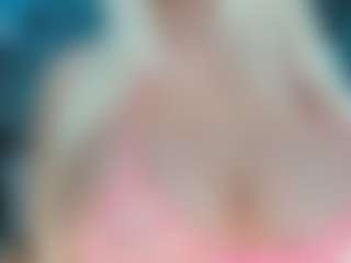 adrianna777's Live Sex Cam Show