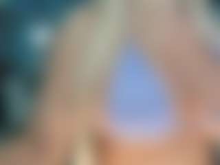 adrianna777's Live Sex Cam Show