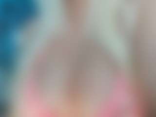 adrianna777's Live Sex Cam Show
