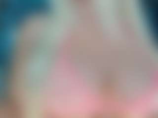 adrianna777's Live Sex Cam Show