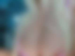 adrianna777's Live Sex Cam Show