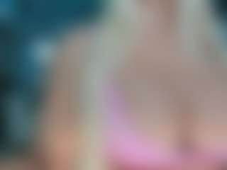 adrianna777's Live Sex Cam Show