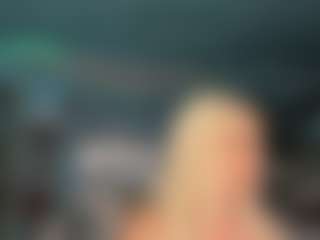 adrianna777's Live Sex Cam Show