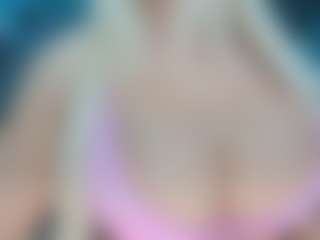 adrianna777のライブセックスチャットショー